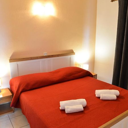 Apartments Lonic Kukljica Ngoại thất bức ảnh