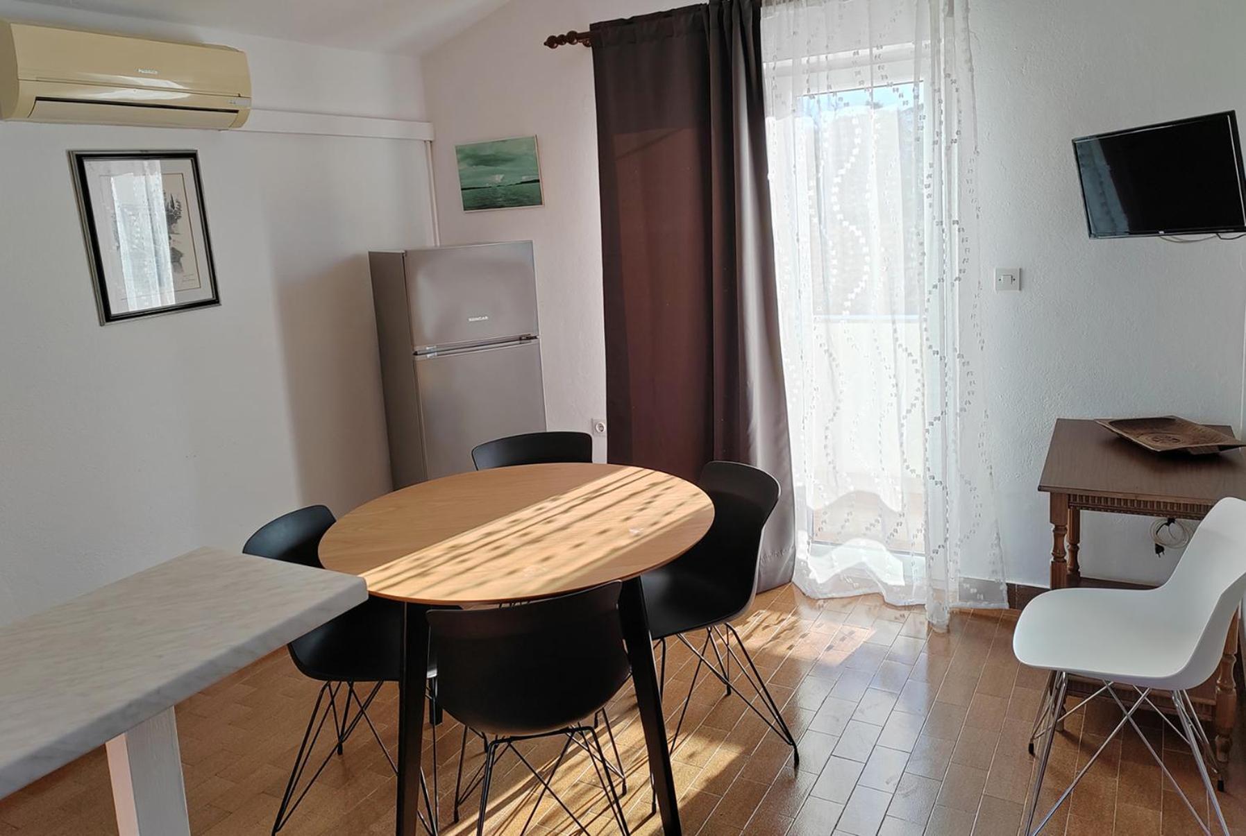 Apartments Lonic Kukljica Ngoại thất bức ảnh