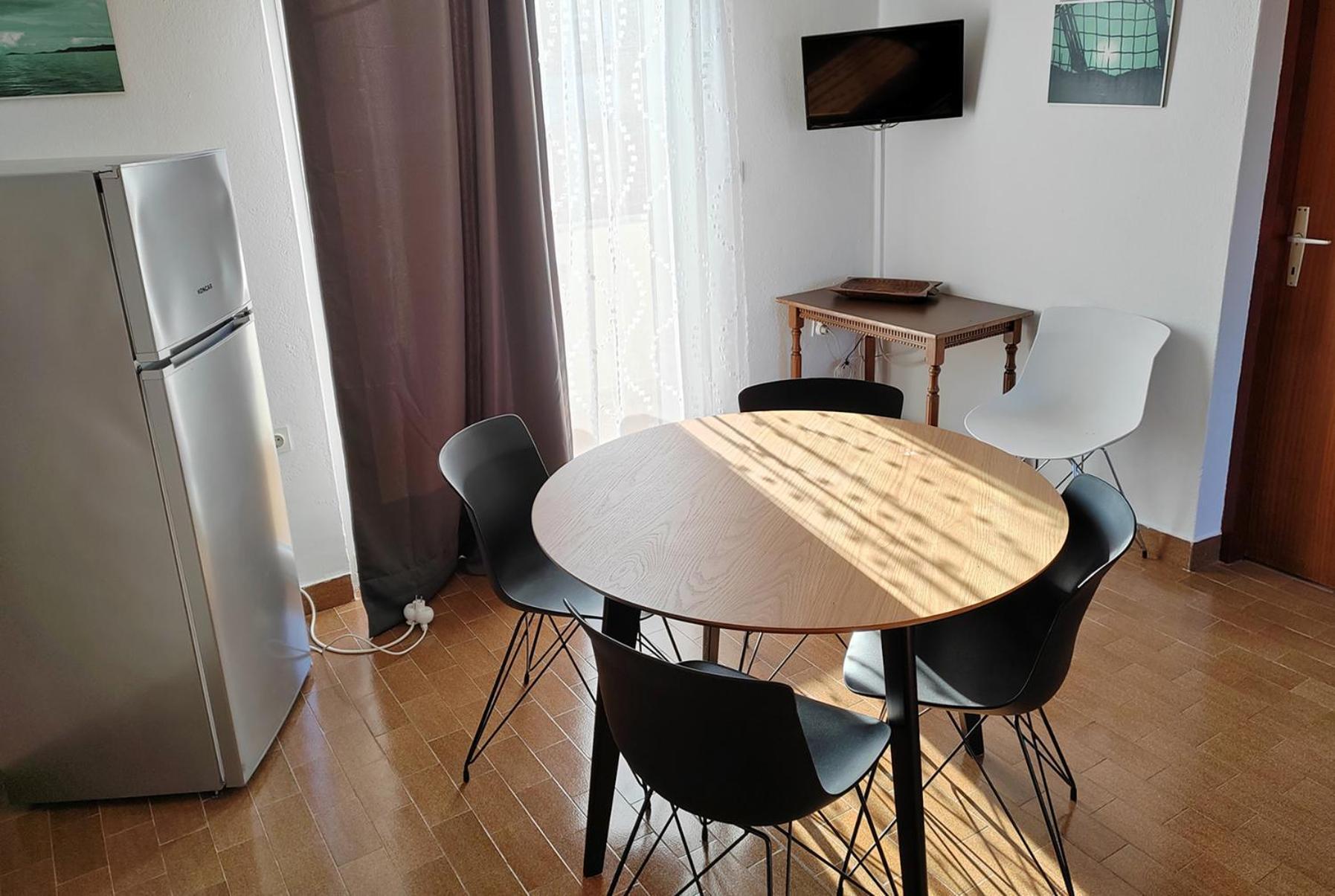 Apartments Lonic Kukljica Ngoại thất bức ảnh