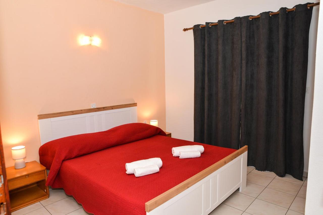 Apartments Lonic Kukljica Ngoại thất bức ảnh